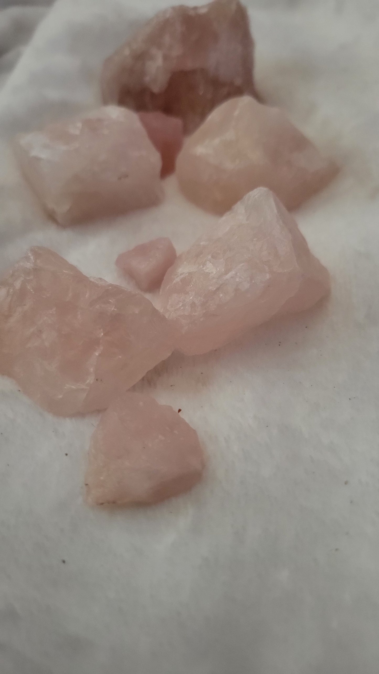 Rose Quartz (extra small)